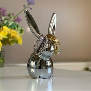 Bunny rabbit ring holder